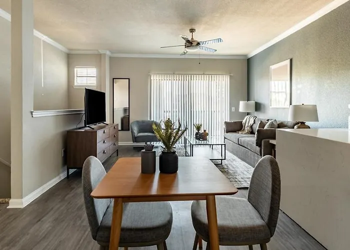 Landing - Modern With Amazing Amenities Appartement *